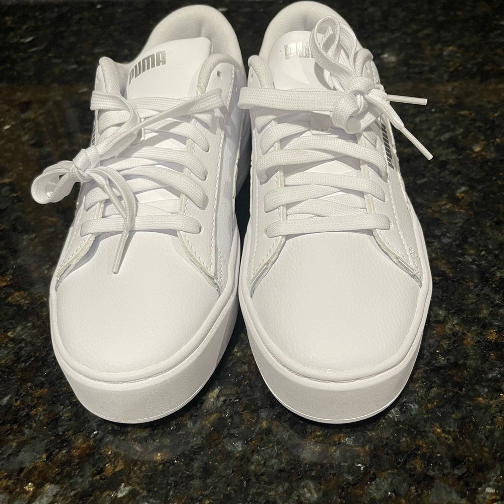 Puma Smash V3 platform tennis shoes